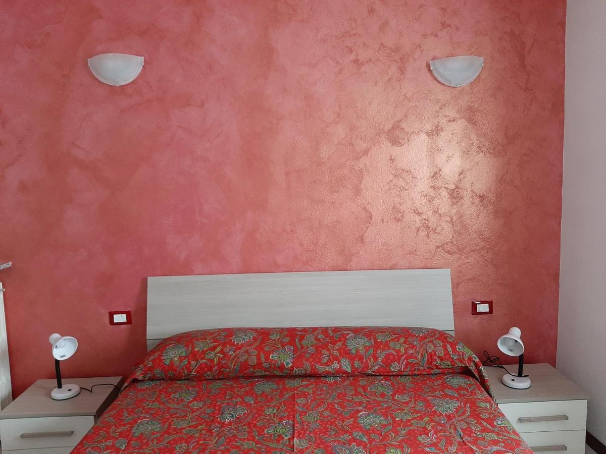 Casa Bibi Villa แบร์กาโม ภายนอก รูปภาพ